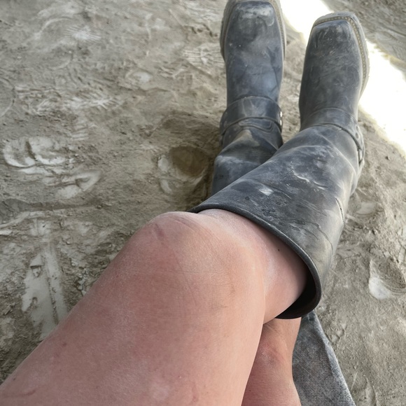 Embossy Harness Boot 18” - Picture 2 of 2